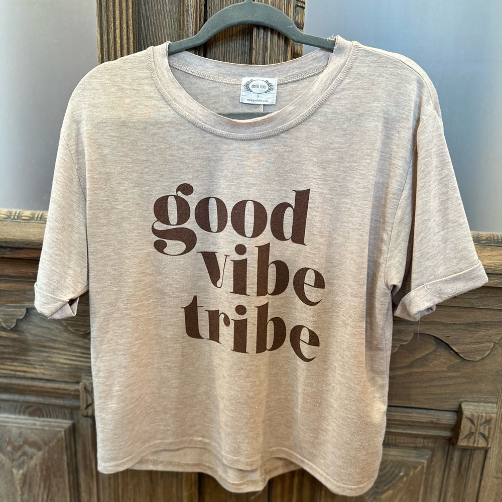 Mia Joy Good Vibe T